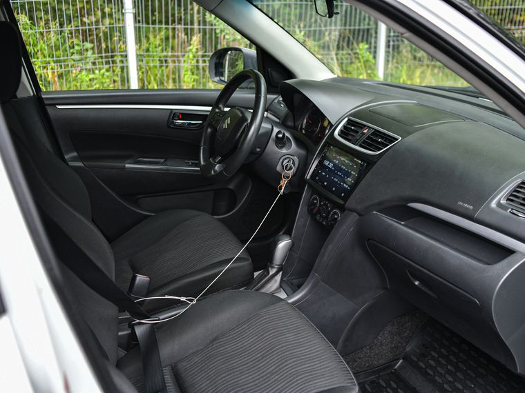 Suzuki Swift 2011 года, 183 000 км - вид 11