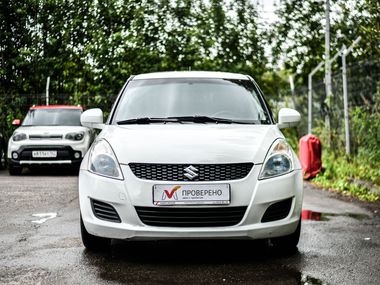 Suzuki Swift 2011 года, 183 000 км - вид 3