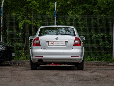 Skoda Octavia 2012 года, 162 266 км - вид 4
