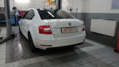 Skoda Octavia 2018 года, 94 000 км - вид 4