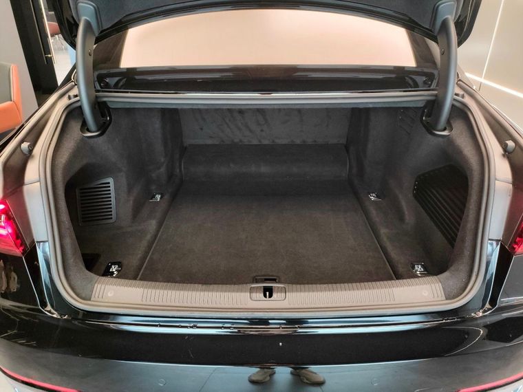Audi A8 2019 года, 129 865 км - вид 32