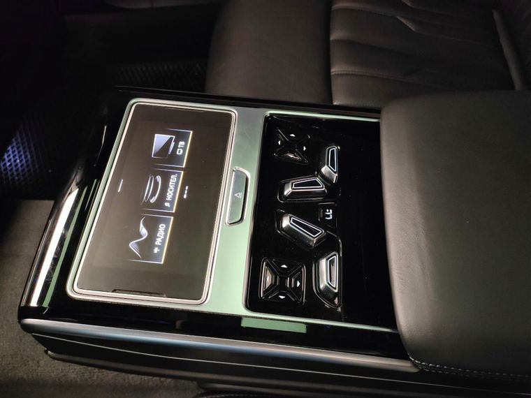 Audi A8 2019 года, 129 865 км - вид 19