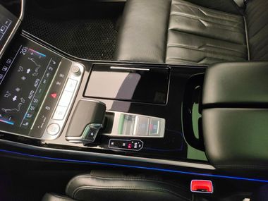 Audi A8 2019 года, 129 865 км - вид 25