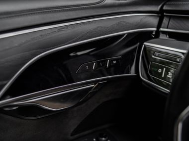 Audi A8 2019 года, 129 865 км - вид 13