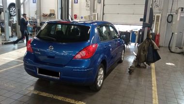 Nissan Tiida 2008 года, 114 776 км - вид 3