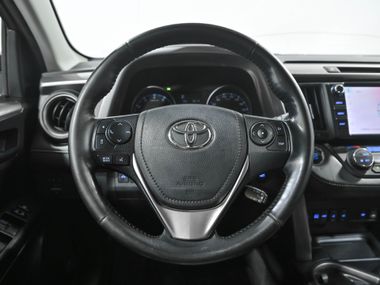 Toyota RAV4 2018 года, 143 520 км - вид 9