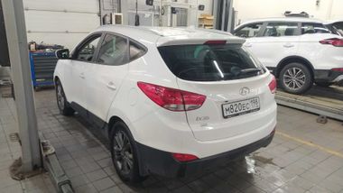 Hyundai ix35 2015 года, 147 000 км - вид 4