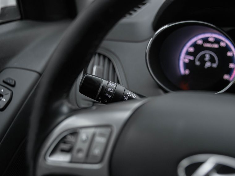 Hyundai ix35 2015 года, 147 000 км - вид 6