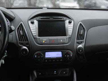 Hyundai ix35 2015 года, 147 000 км - вид 9