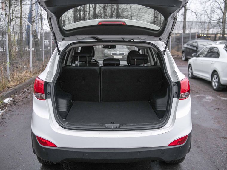 Hyundai ix35 2015 года, 147 000 км - вид 16