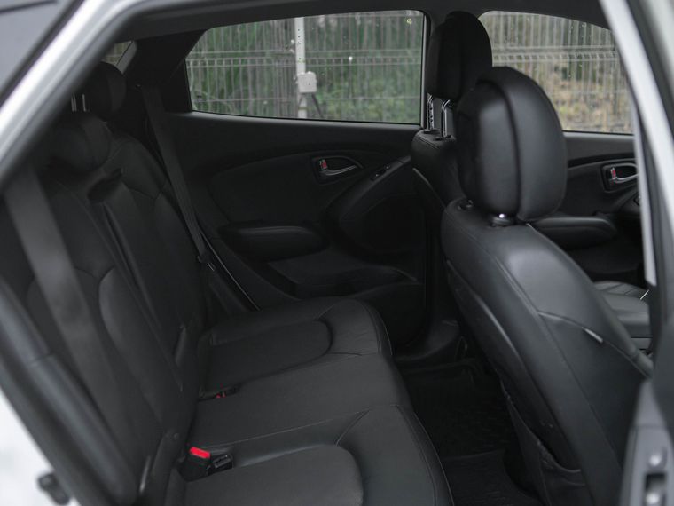 Hyundai ix35 2015 года, 147 000 км - вид 14