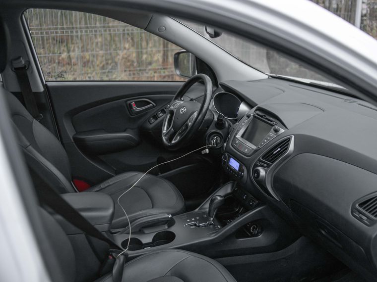 Hyundai ix35 2015 года, 147 000 км - вид 15