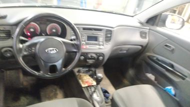 Kia Rio 2011 года, 229 519 км - вид 5