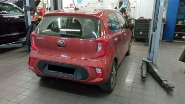 Kia Picanto 2017 года, 136 832 км - вид 3