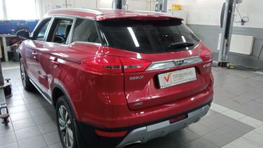 Geely Atlas 2020 года, 121 414 км - вид 4
