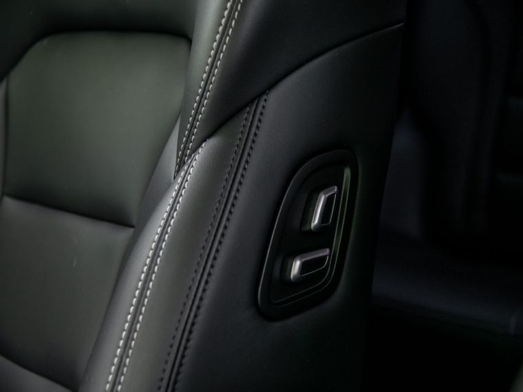 Красный Geely Atlas 2020 года | VIN 329655
