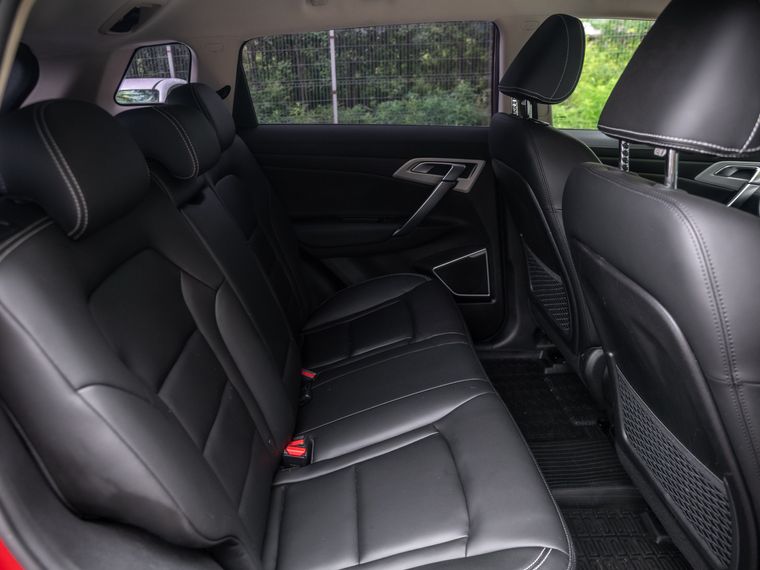 Красный Geely Atlas 2020 года | VIN 329655