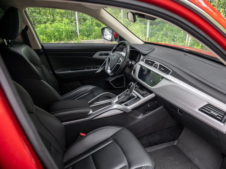 Красный Geely Atlas 2020 года | VIN 329655