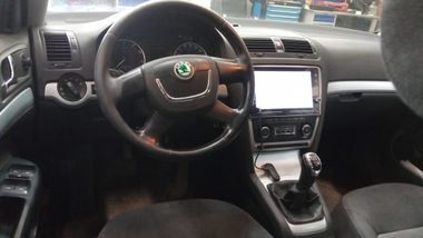 Skoda Octavia 2011 года, 131 702 км - вид 5
