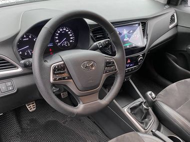 Hyundai Solaris 2017 года, 170 000 км - вид 10