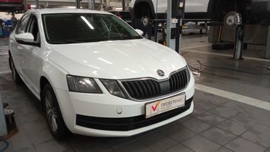 Skoda Octavia 2018 года, 188 741 км - вид 3