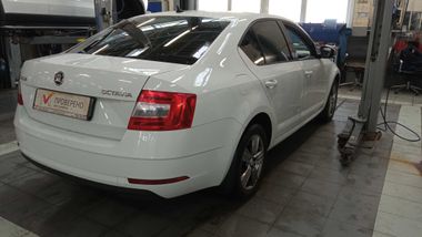 Skoda Octavia 2018 года, 188 741 км - вид 4