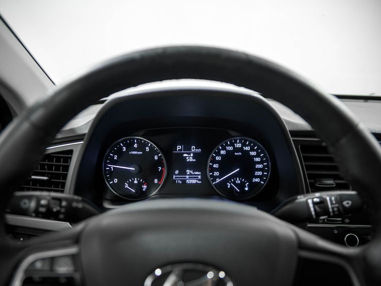 Hyundai Elantra 2015 года, 159 984 км - вид 9