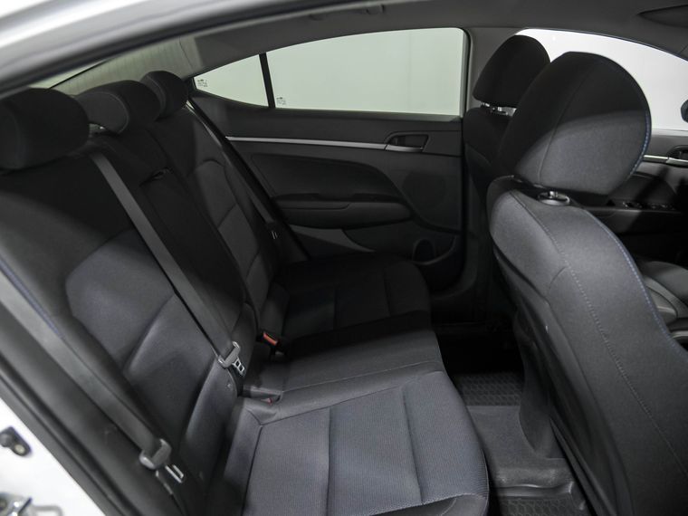 Hyundai Elantra 2015 года, 159 984 км - вид 13