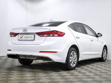 Hyundai Elantra 2017 года, 159 984 км - вид 4