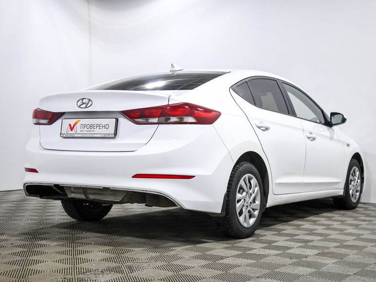 Hyundai Elantra 2017 года, 159 984 км - вид 4