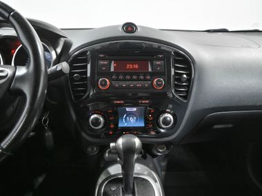 Nissan Juke 2012 года, 160 585 км - вид 9