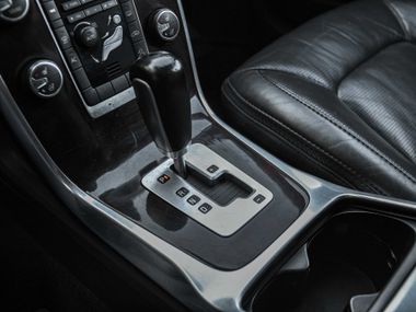 Volvo XC70 2011 года, 307 000 км - вид 8