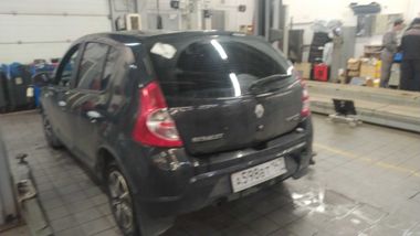 Renault Sandero 2012 года, 145 320 км - вид 4