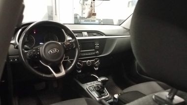 KIA Rio 2020 года, 98 351 км - вид 5