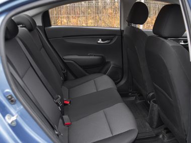 KIA Rio 2020 года, 98 351 км - вид 11