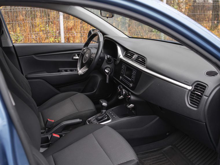 KIA Rio 2020 года, 98 351 км - вид 12