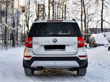 Skoda Yeti 2015 года, 152 985 км - вид 4