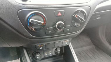 Hyundai Solaris 2019 года, 133 691 км - вид 11