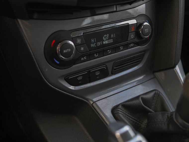 Ford Focus 2014 года, 158 077 км - вид 8