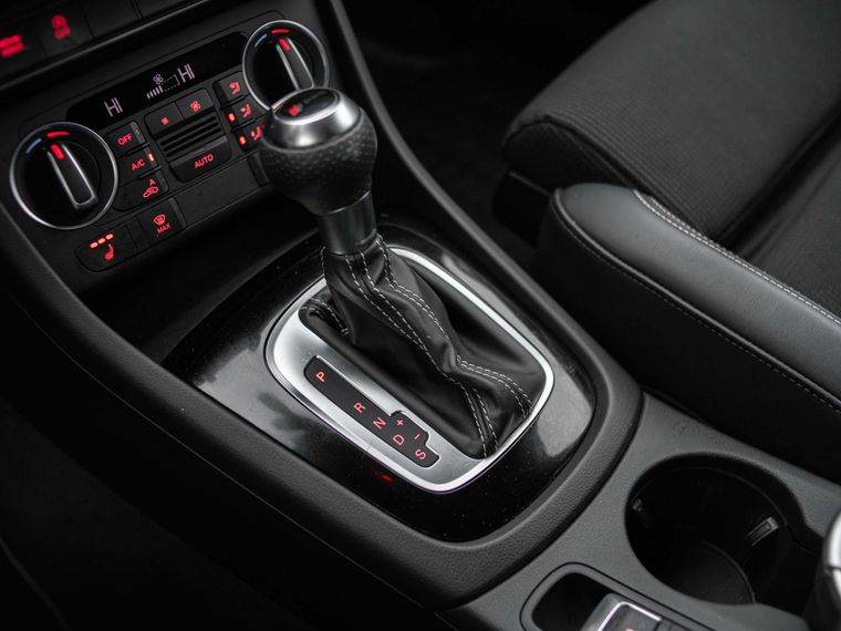 Audi Q3 2017 года, 109 810 км - вид 9