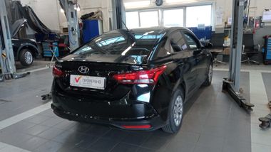 Hyundai Solaris 2021 года, 76 144 км - вид 3