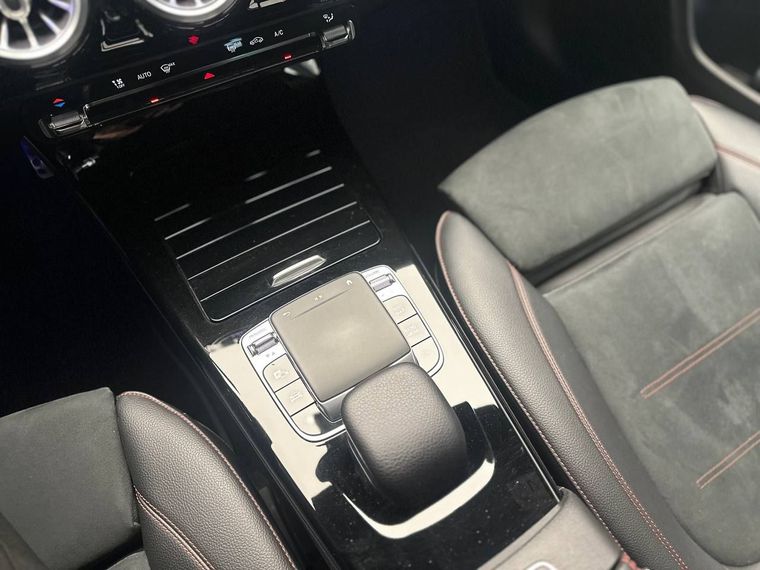 Mercedes-Benz CLA-класс 2019 года, 71 329 км - вид 21