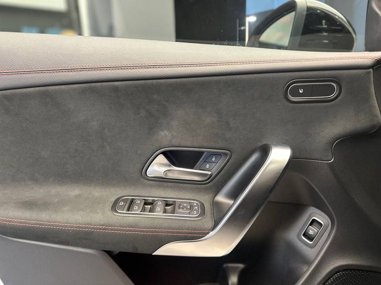 Mercedes-Benz CLA-класс 2019 года, 71 329 км - вид 23