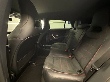 Mercedes-Benz CLA-класс 2019 года, 71 329 км - вид 24