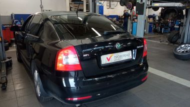 Skoda Octavia 2013 года, 168 077 км - вид 4