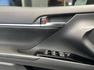Toyota Camry 2020 года, 83 442 км - вид 19