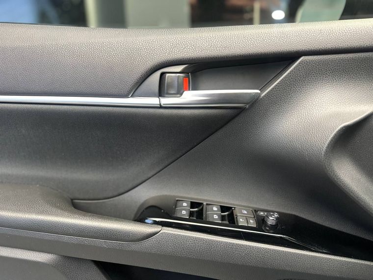 Toyota Camry 2020 года, 83 442 км - вид 19