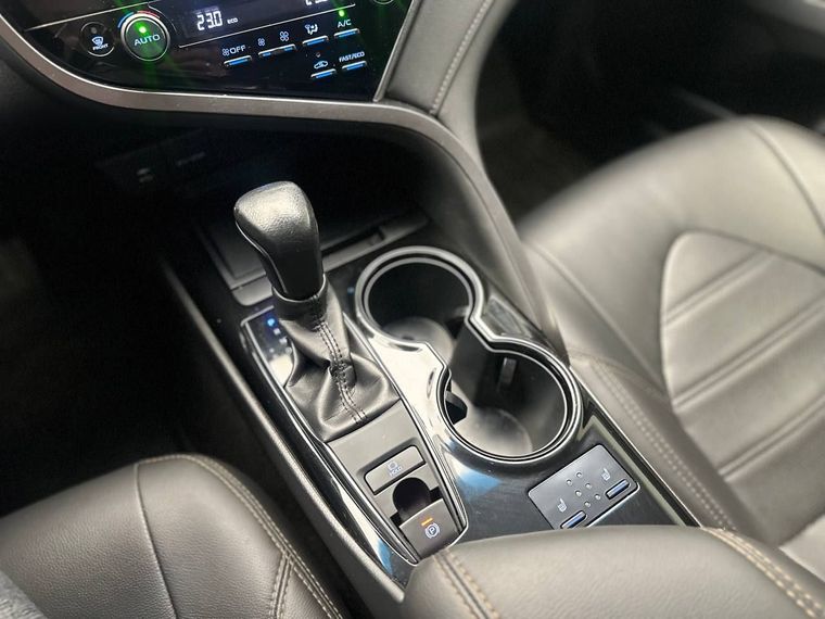 Toyota Camry 2020 года, 83 442 км - вид 21