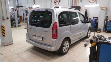 Citroen Berlingo 2011 года, 118 010 км - вид 3