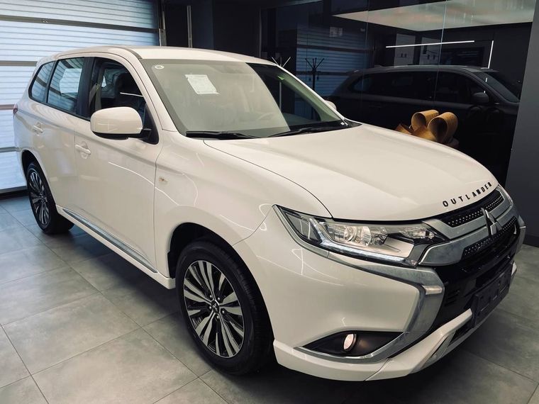 Mitsubishi Outlander 2022 года, 56 км - вид 4